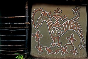 Art mural tribal dans le village montagneux de Hazaribagh au Jharkhand, Inde - Unknown